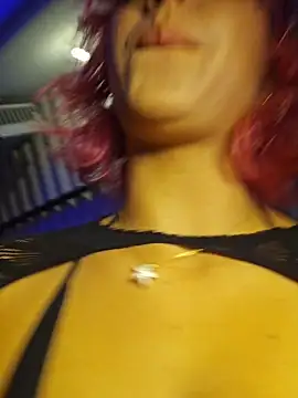 Kitty_San_xXx webcam