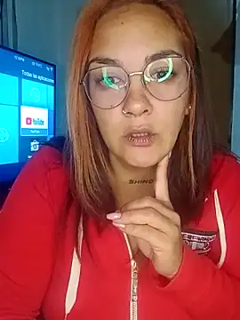 kuramaqueen webcam