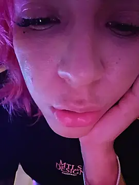 Kitty_San_xXx webcam