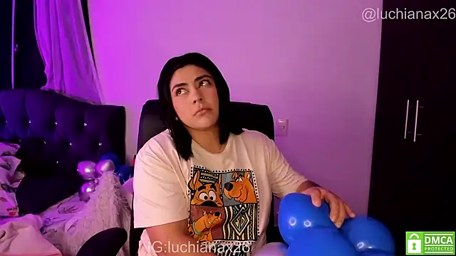 lucy26_ webcam