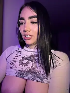 Nickiiiii webcam