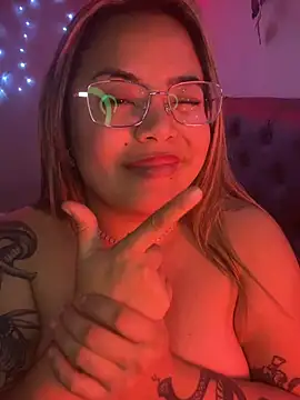 Lindalatina2001 webcam