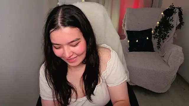 MomoRins webcam
