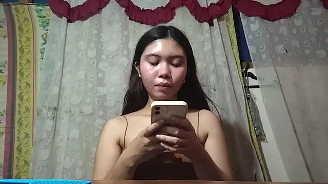 RegenaKhanponaphan webcam