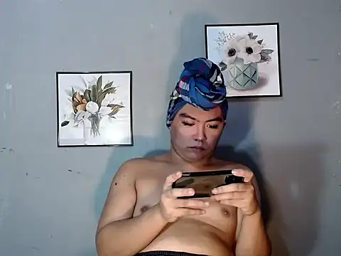 Asianblk_barbiedoll webcam