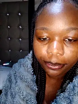 AaliyahBlackXO webcam