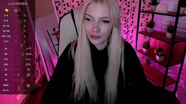 AnyaTaylor_ webcam