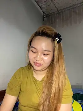 Almira6868 webcam