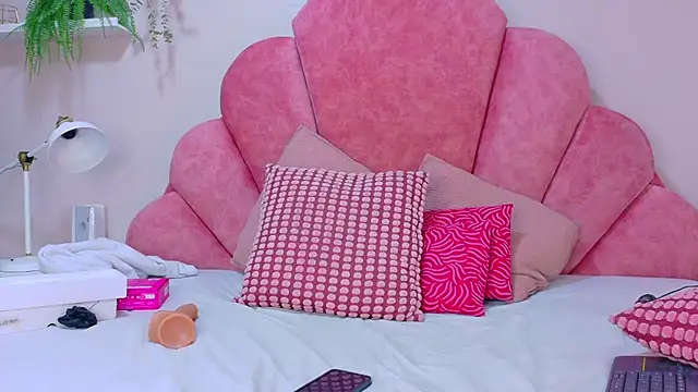 AmberStonne__ webcam