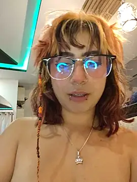 Sarah_Lark- webcam