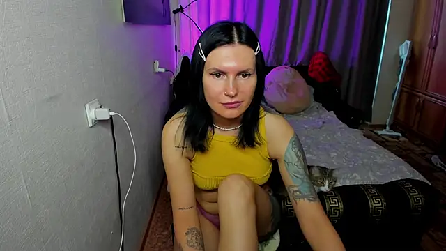 monica__elder webcam