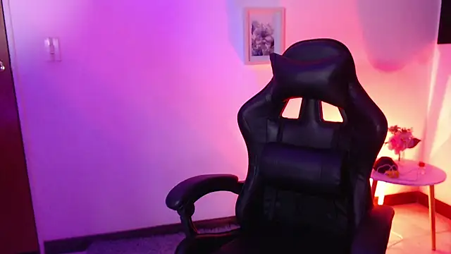 Ivvy_Bloom webcam