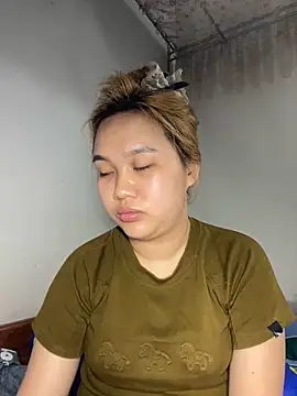 Almira6868 webcam
