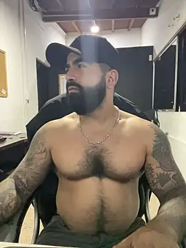 Lyon_vach live sex cam