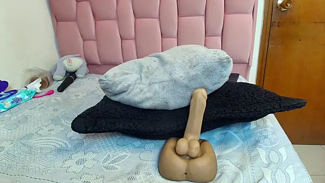 victoria_aphril webcam