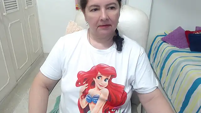 leonela_69 webcam