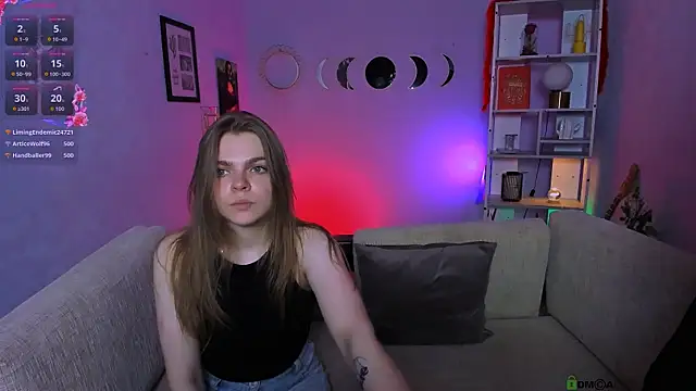 rebecca_smile Live Webcam on Stripchat