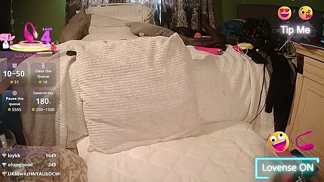 curvyturkishasena_xx (F mature) - Lovense control 3 minutes