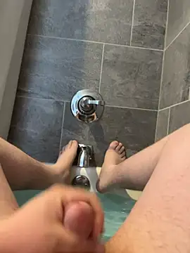 ucsamiam (Ask my age) - Drain my balls of precum