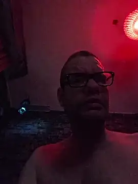 Maikel1981-NL live cam