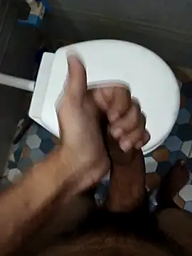 bold_guy_1234 webcam