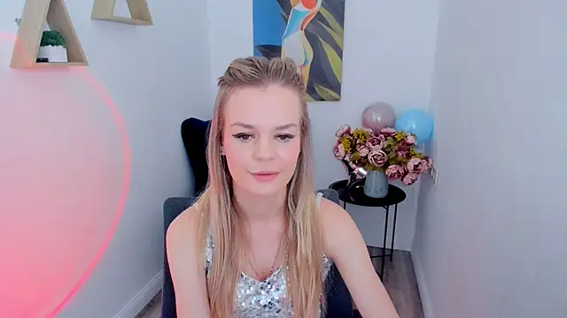 MidnighteAura webcam