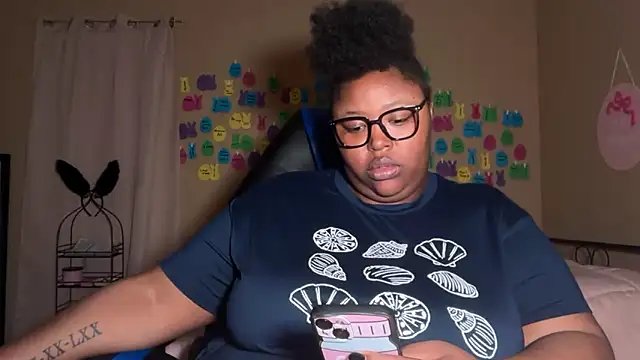 Chocolatebunnyxx96 webcam
