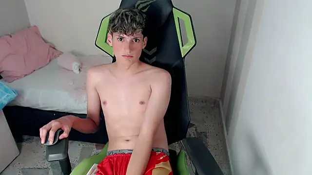 pablito_junior (M twink) - play hard cock