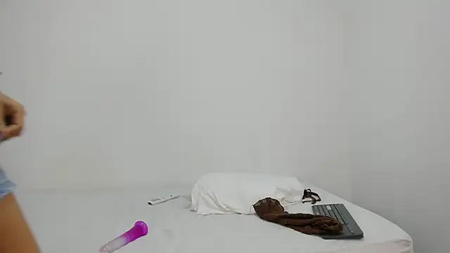 softsin_Eva webcam