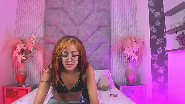 Peyton_Roses webcam