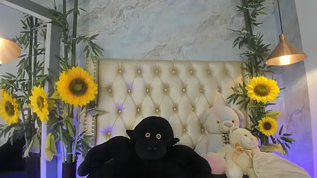 LittleeJaz webcam