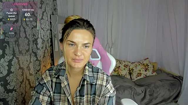 Marie_Ellie webcam