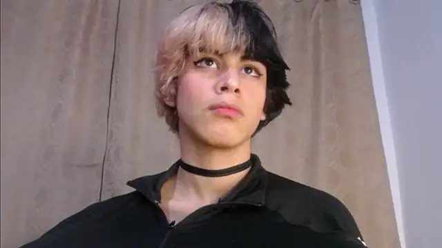 DaraSweet20 webcam