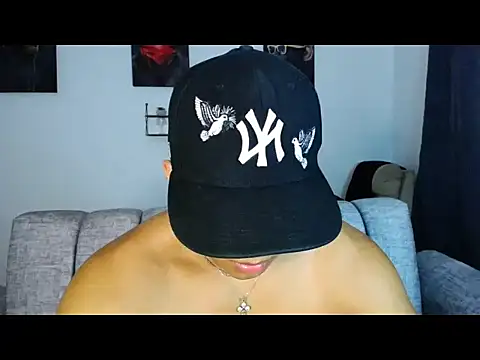 noahprada webcam