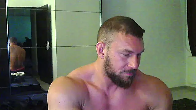 muscularkevin webcam