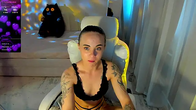 Black_Dollarss webcam