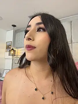 IvonneOwen webcam