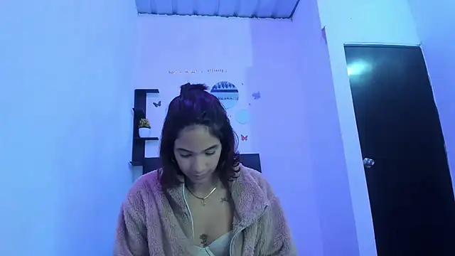 sapphire_brown20 - Sapphire_brown20's free webcam - UK Sex Cams