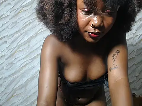 SpicyMackenzie22 webcam
