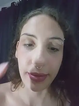 tchutchuquinha0106 webcam