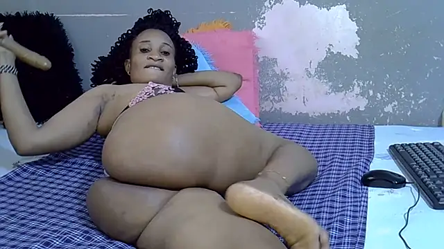sweetchocolate9 webcam