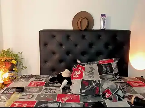 NoahDevil18 webcam