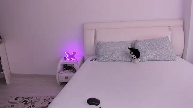 ScarlettJakobs webcam