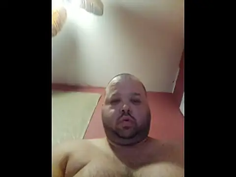 Strongbutgentle36 webcam
