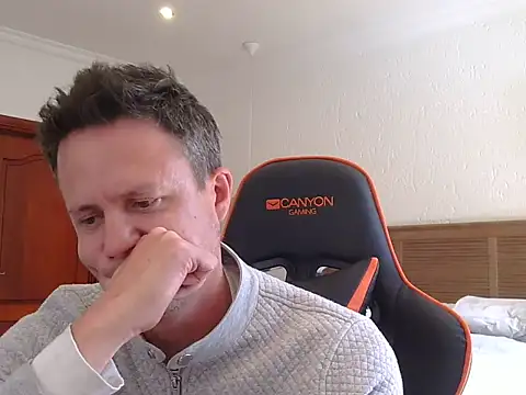 TroyDieselXXX webcam