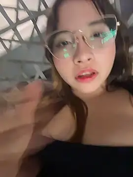 AliciaWhite_nt webcam