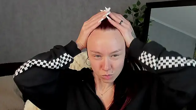 Spoty_Kate_ webcam