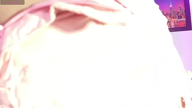 ebony_NeighborMoans webcam