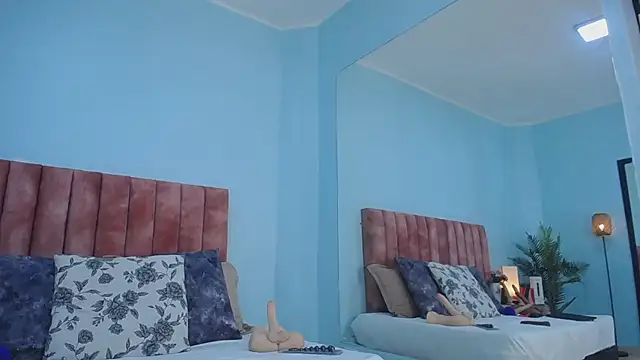 nana_levy webcam