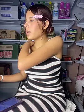 ryliaaa - Ryliaaa's free webcam - UK Sex Cams